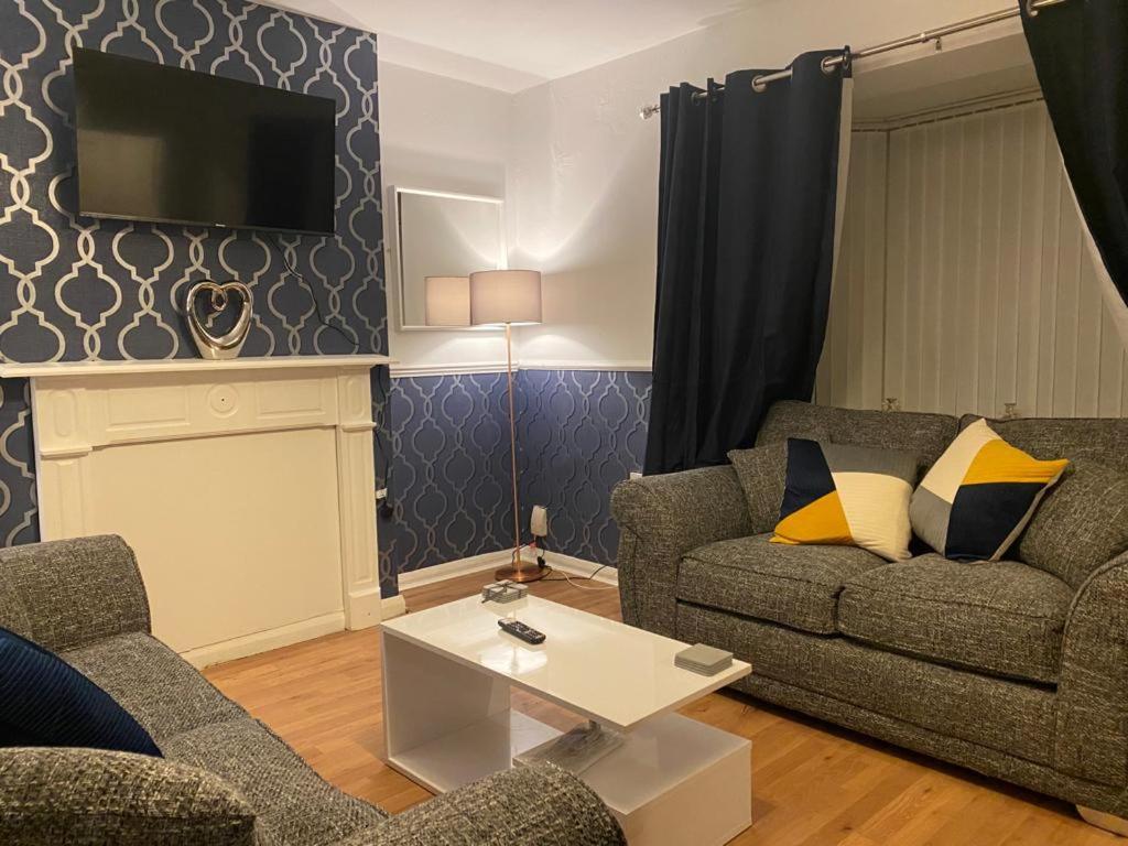 Cosy 3 Bedroom House, Free Parking & Wifi Nottingham Ngoại thất bức ảnh