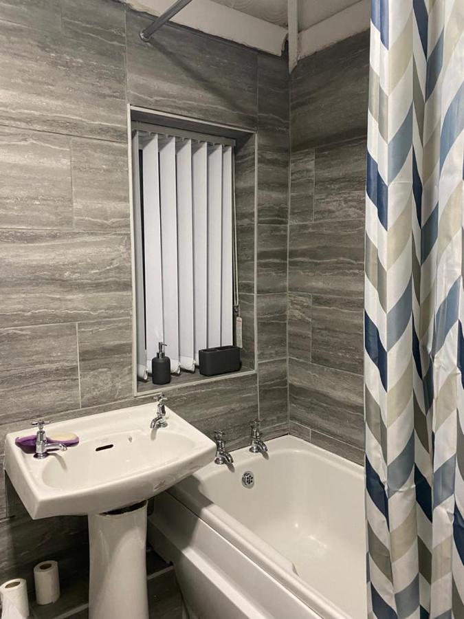 Cosy 3 Bedroom House, Free Parking & Wifi Nottingham Ngoại thất bức ảnh